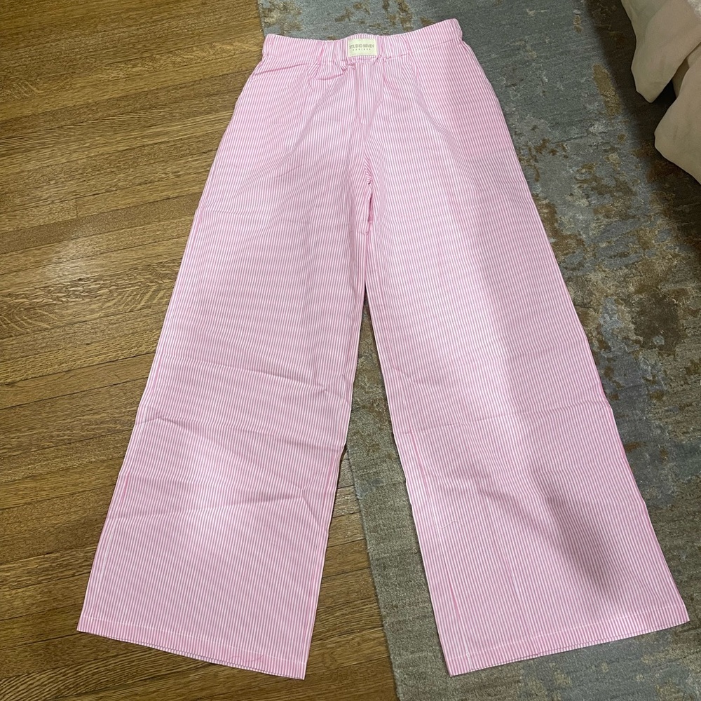 NWOT Studio seven designs Lila lounge pants pink